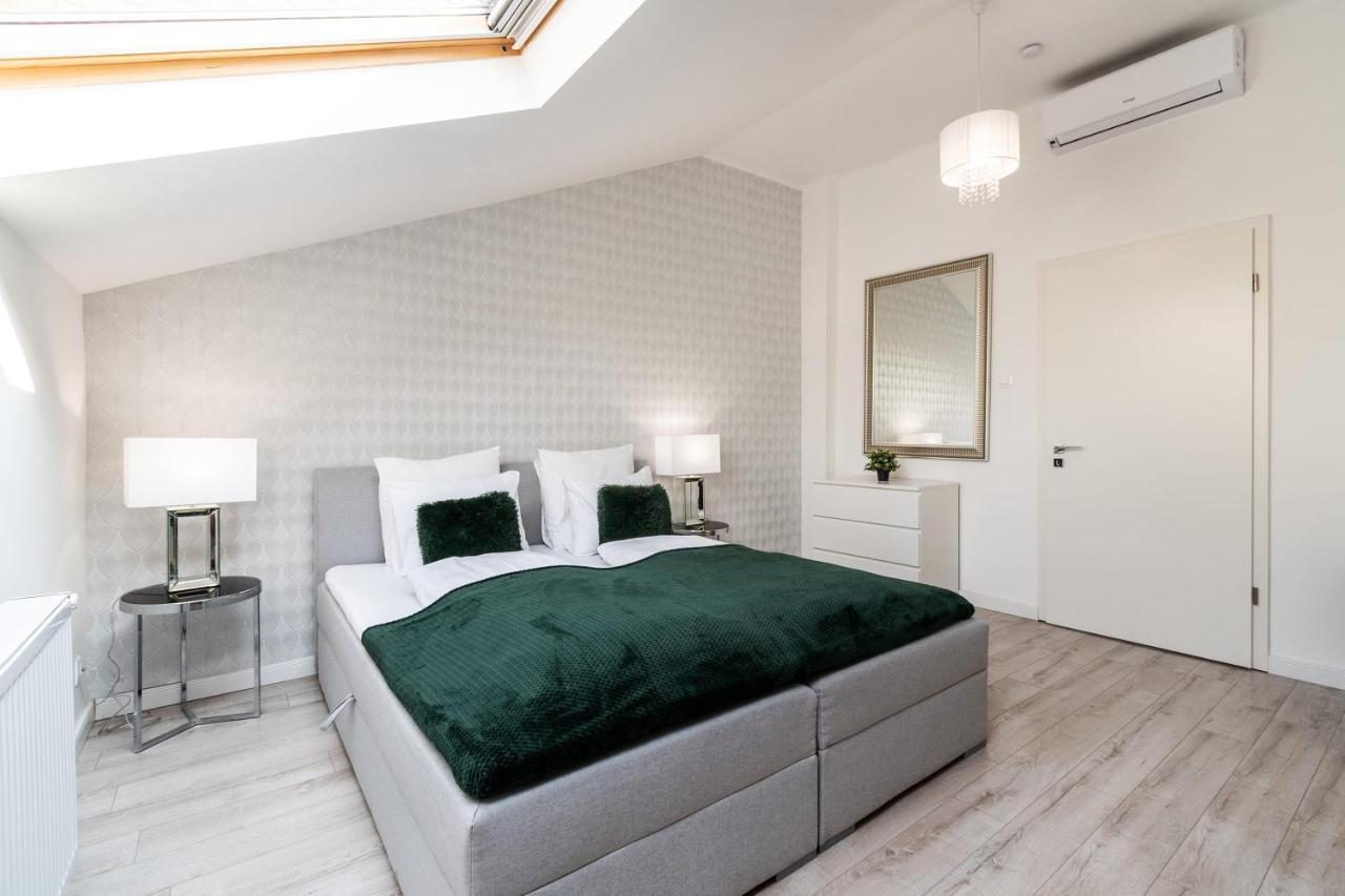 Quiet Very Central & Stylish Apt 부다페스트 외부 사진