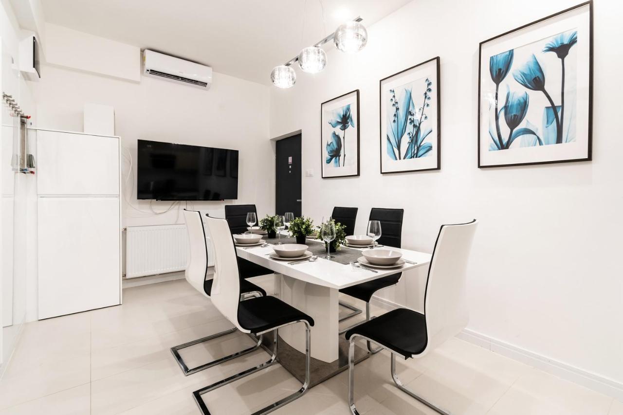 Quiet Very Central & Stylish Apt 부다페스트 외부 사진