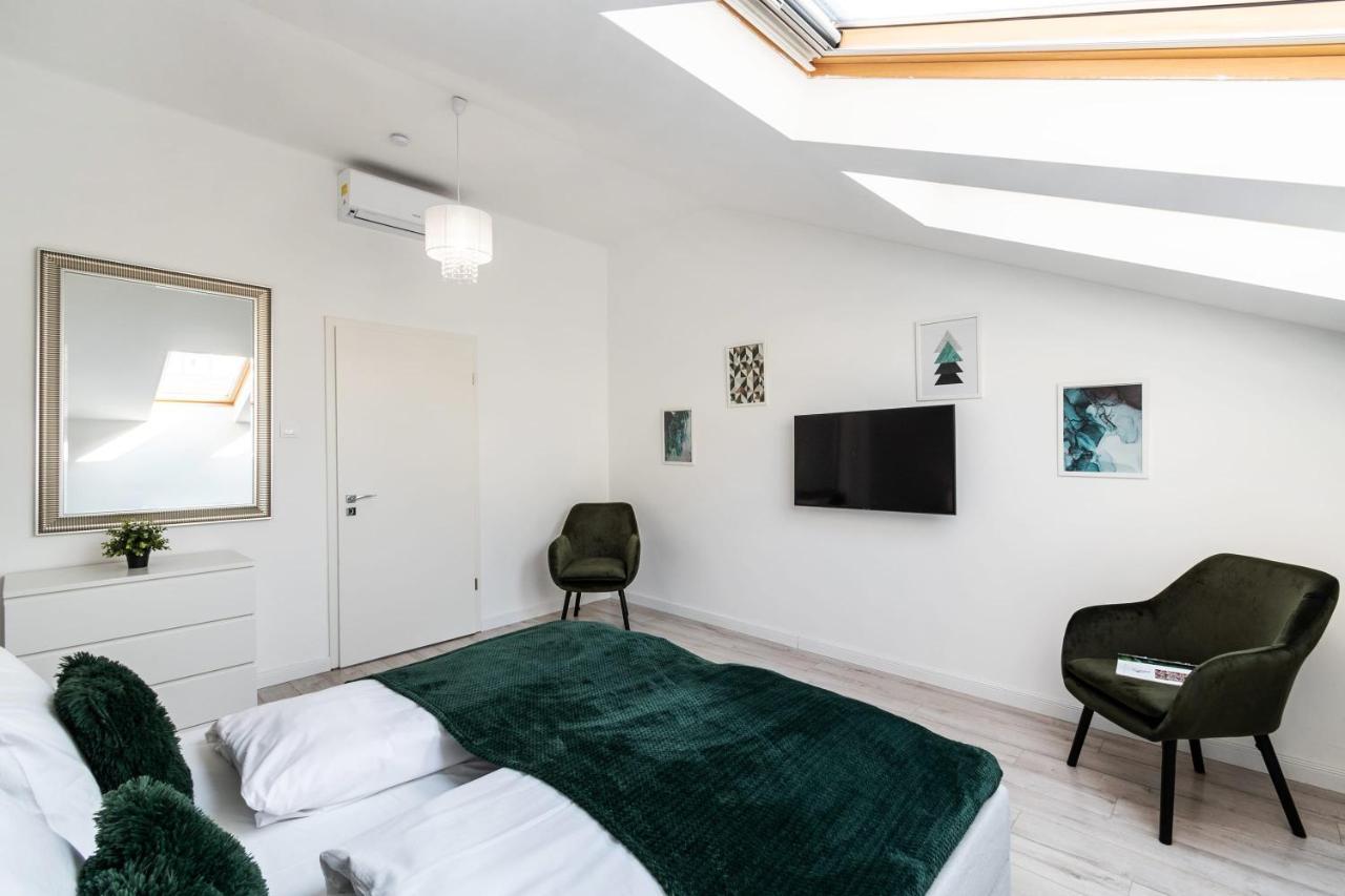 Quiet Very Central & Stylish Apt 부다페스트 외부 사진